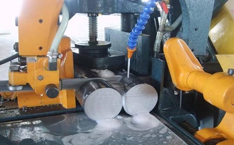 洪山卧式带锯床的送料方式有哪几种？